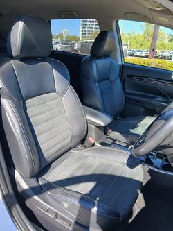 2020 Mitsubishi Outlander LS