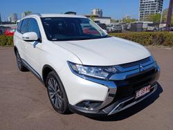 2020 Mitsubishi Outlander LS