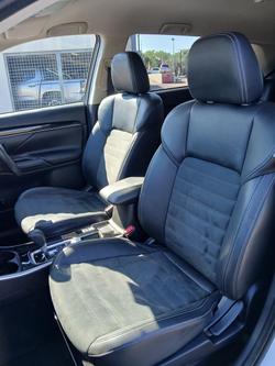 2020 Mitsubishi Outlander LS