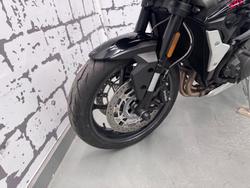 2021 Triumph Street Triple R 765 Low Street Triple Black