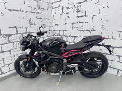 2021 Triumph Street Triple R 765 Low Street Triple Black