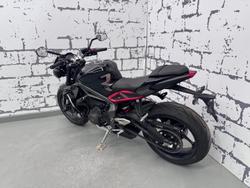 2021 Triumph Street Triple R 765 Low Street Triple Black
