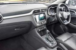 2023 MG ZS
