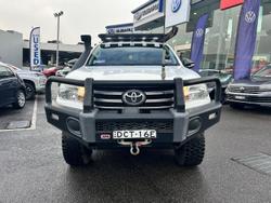 2016 Toyota Hilux SR