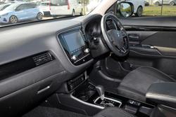 2020 Mitsubishi Outlander ES