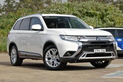 2020 Mitsubishi Outlander ES