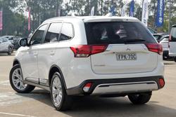 2020 Mitsubishi Outlander ES