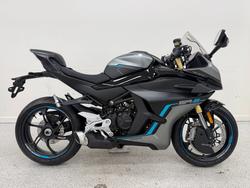 CFMOTO 450 SR S