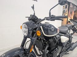 2026 Royal Enfield SHOTGUN 650 White