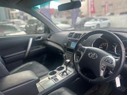 2011 Toyota Kluger KX-S