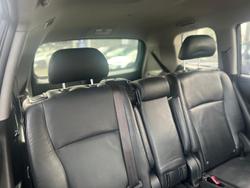 2011 Toyota Kluger KX-S