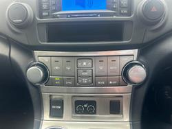 2011 Toyota Kluger KX-S