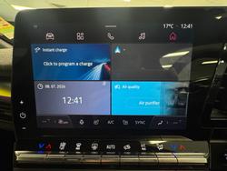 2024 Renault Megane E-Tech Techno EV60 XCB MY24 Rafale Grey and Diamond Black