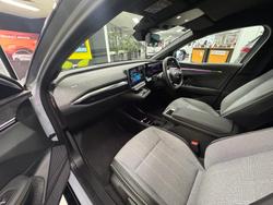 2024 Renault Megane E-Tech Techno EV60 XCB MY24 Rafale Grey and Diamond Black