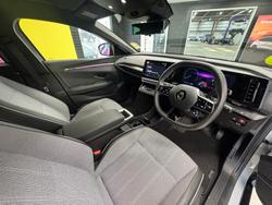 2024 Renault Megane E-Tech Techno EV60 XCB MY24 Rafale Grey and Diamond Black
