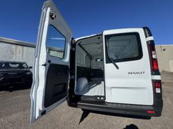 2026 Renault Trafic Pro X82 Glacier White