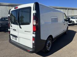 2026 Renault Trafic Pro X82 Glacier White