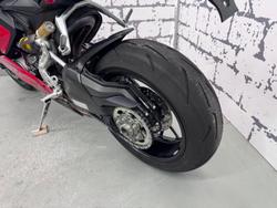 2024 Ducati Panigale V2 Panigale Red