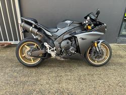 Yamaha YZF-R1