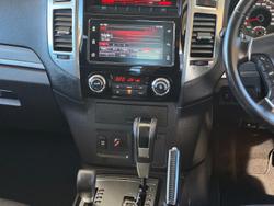 2017 Mitsubishi Pajero GLX
