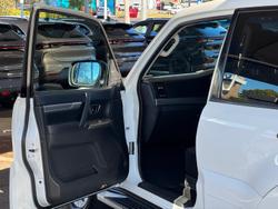2017 Mitsubishi Pajero GLX