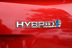 2016 Toyota Prius ZVW50R Emotional Red