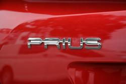 2016 Toyota Prius ZVW50R Emotional Red