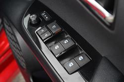 2016 Toyota Prius ZVW50R Emotional Red