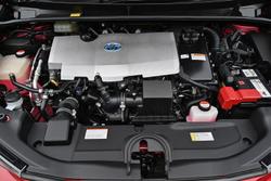 2016 Toyota Prius ZVW50R Emotional Red