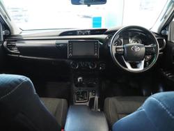 2023 Toyota Hilux SR