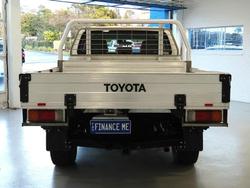 2023 Toyota Hilux SR