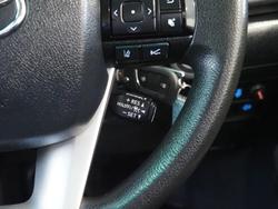 2023 Toyota Hilux SR