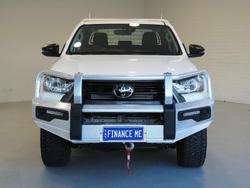 2023 Toyota Hilux SR