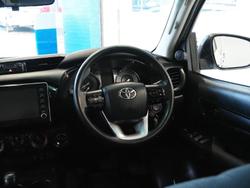 2023 Toyota Hilux SR
