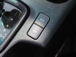 2023 Toyota Hilux SR