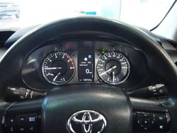 2023 Toyota Hilux SR