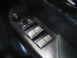 2023 Toyota Hilux SR
