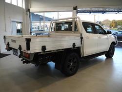 2023 Toyota Hilux SR