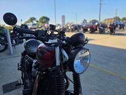 2024 Triumph BONNEVILLE SPEED TWIN Red