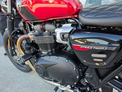 2024 Triumph BONNEVILLE SPEED TWIN Red