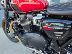 2024 Triumph BONNEVILLE SPEED TWIN Red