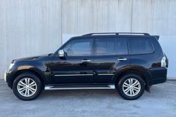 2016 Mitsubishi Pajero Exceed