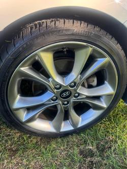 2017 Hyundai Veloster SR Turbo FS5 Series II White Crystal