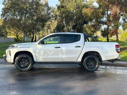 2022 Mitsubishi Triton GLX-R