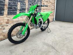 2025 KAWASAKI KX450 (KX450J) MOTOCROSS GREEN