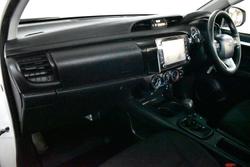 2023 Toyota Hilux SR