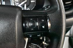 2023 Toyota Hilux SR