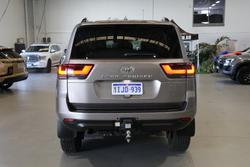 2024 Toyota Landcruiser VX