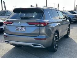 2023 Mitsubishi Outlander Exceed Tourer