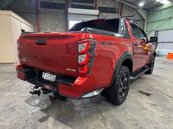 2024 Isuzu D-MAX X-TERRAIN MY24 4X4 Dual Range Sunstone Orange